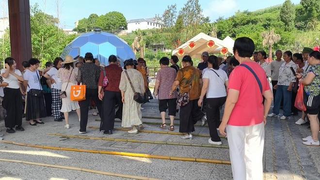 珠遵协作赋能“村晚”！贵州桐梓：探索农文旅融合发展新路径(图4)