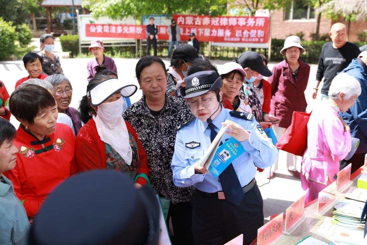 红山区：深耕“五大任务”擘画高质量发展新蓝图(图2)