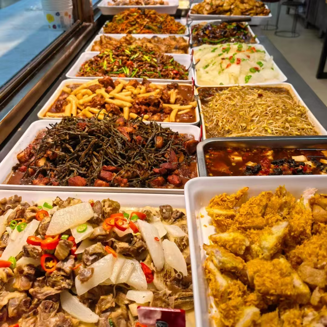 2026年食堂承包新选择：专业与省心的餐饮管理平台(图2)