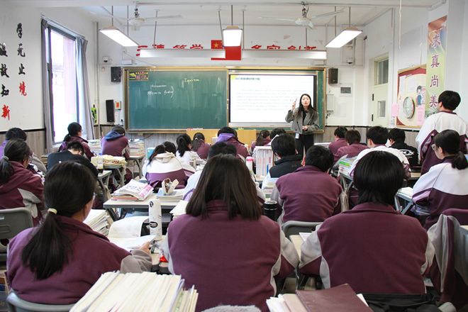 太原市第二外国语学校：专家引领明方向深耕课堂促提升(图11)