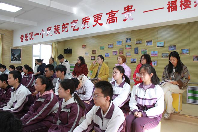 太原市第二外国语学校：专家引领明方向深耕课堂促提升(图33)