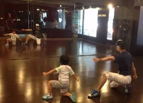 贝克汉姆送爱女小七进英国国家芭蕾舞团学习芭蕾舞蹈成为明星子女标配(图5)
